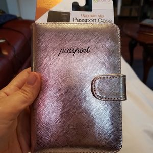 MIAMICA Passport Holder Rose Gold Tone NWT